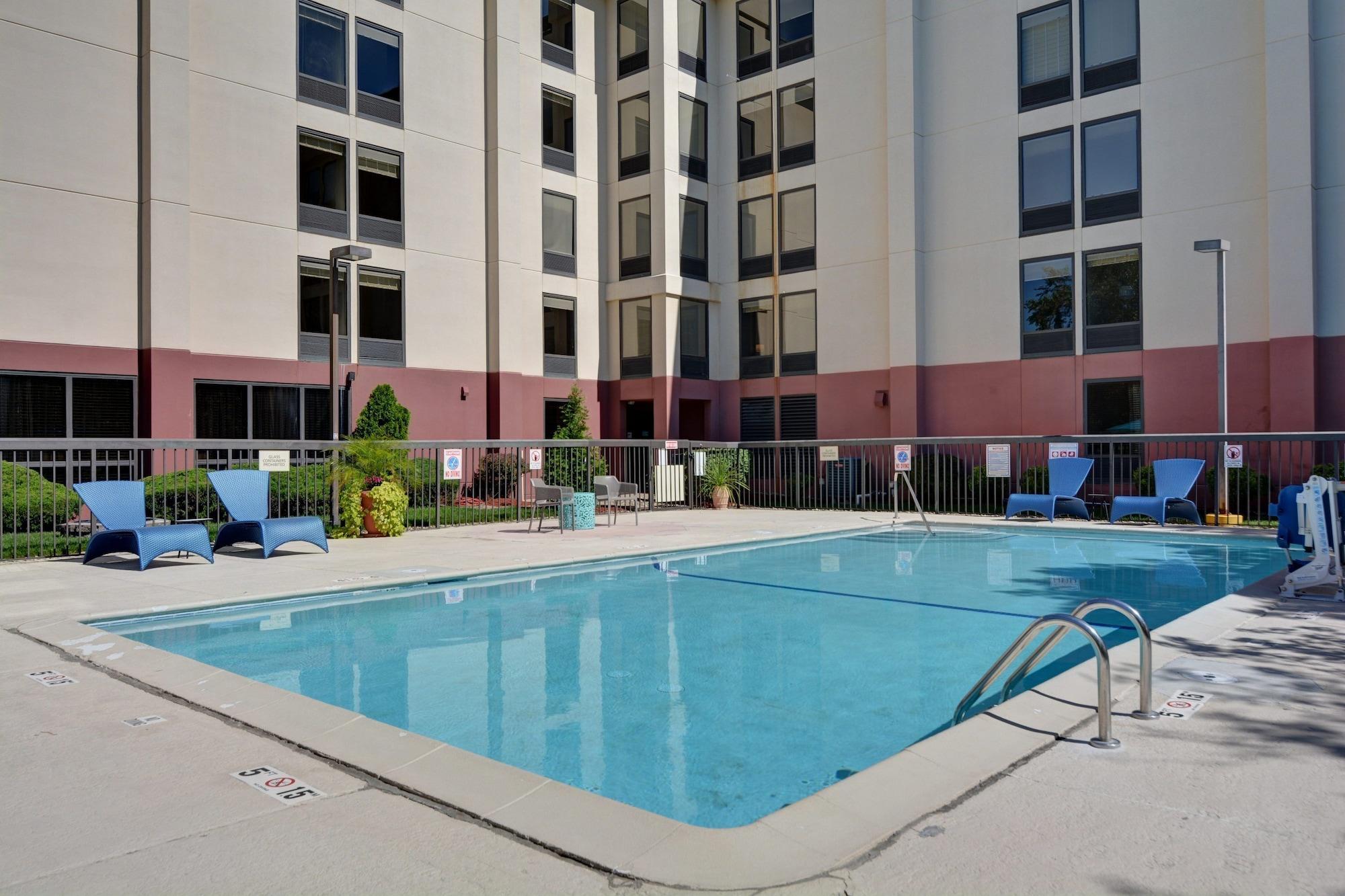 Hampton Inn Overland Park Kültér fotó