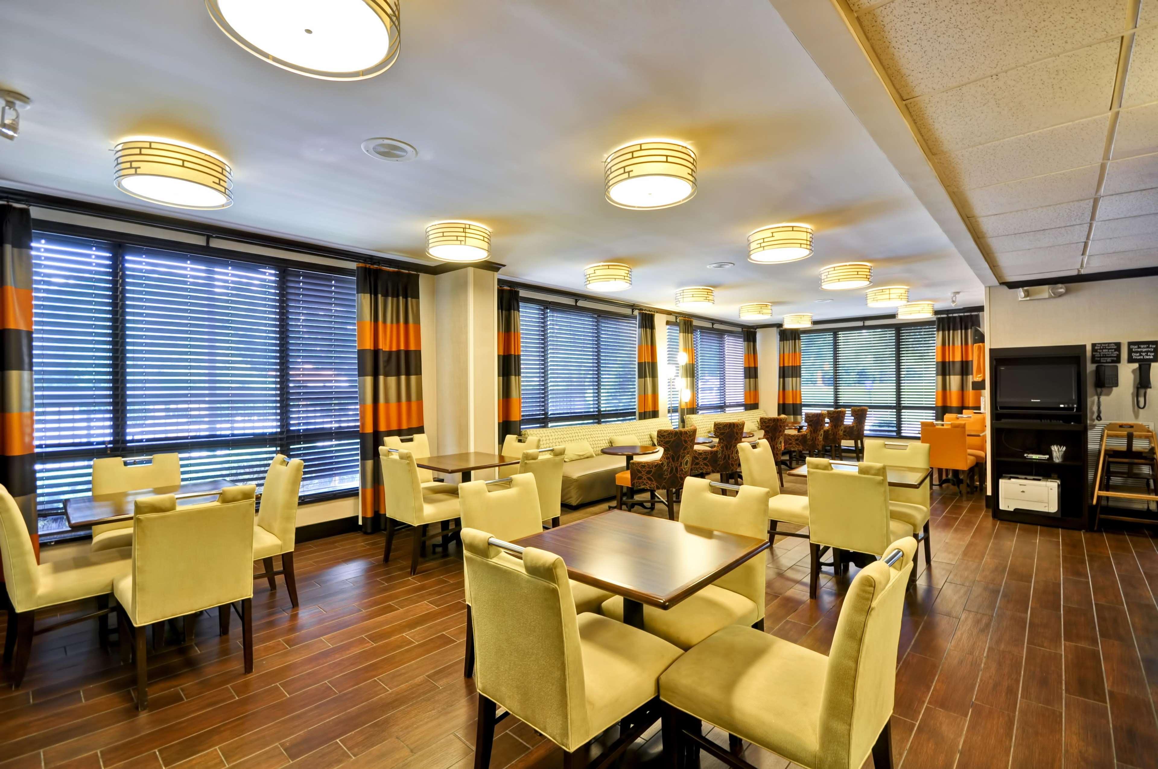 Hampton Inn Overland Park Kültér fotó