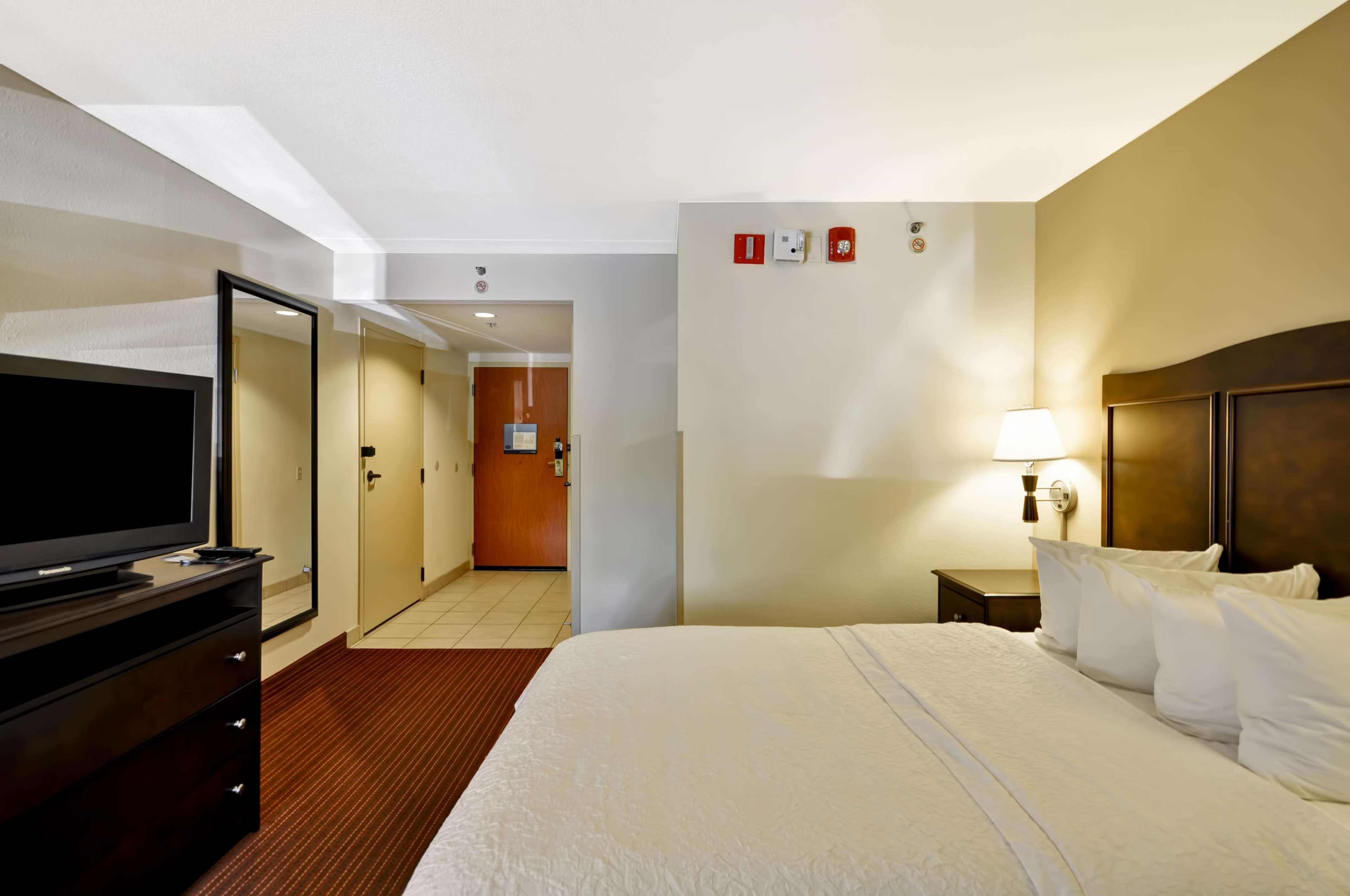 Hampton Inn Overland Park Kültér fotó